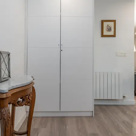 Apartment Tuguest Pedro Antonio Granada